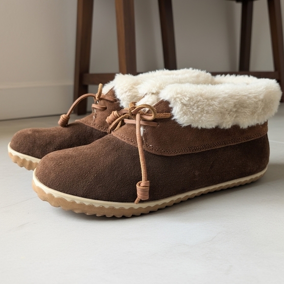 Sperry Shoes - Sperry Top-Sider Faux Fur Lined Suede Ankle Boots Brown Cream Women’s Size 9